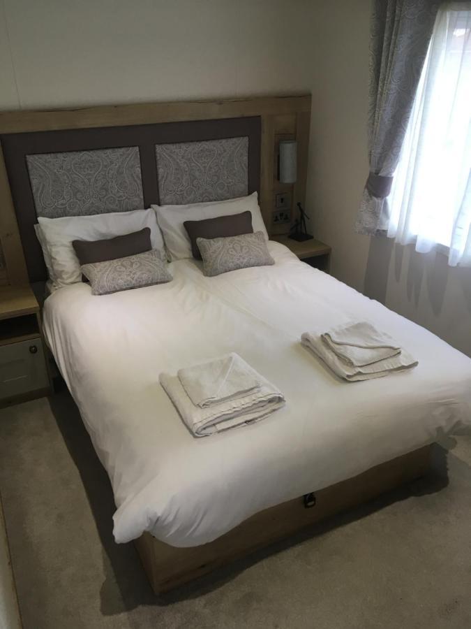 Tattershall Lakes Retreat 3 Bedroom Mini Lodge Waddington  Екстериор снимка