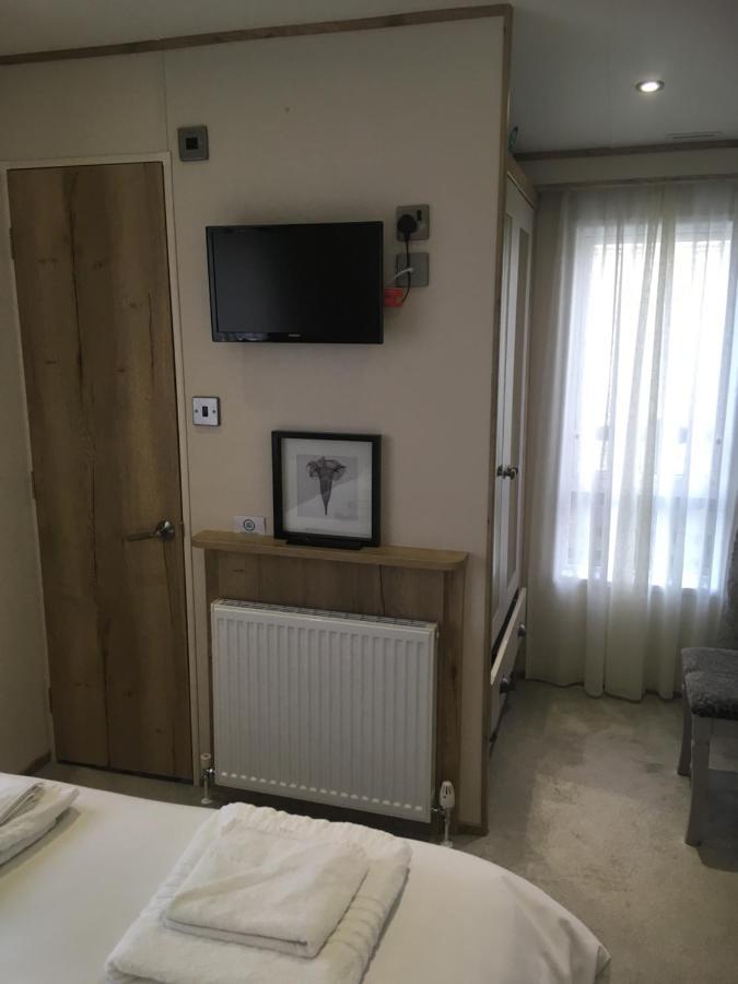 Tattershall Lakes Retreat 3 Bedroom Mini Lodge Waddington  Екстериор снимка